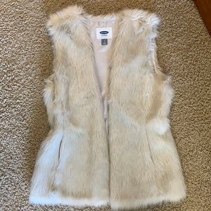 Old navy fur vest